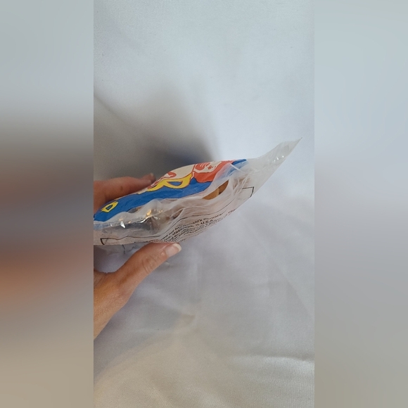 Nuts the Squirrel - TY Teenie Beanie  Baby - Picture 4 of 7